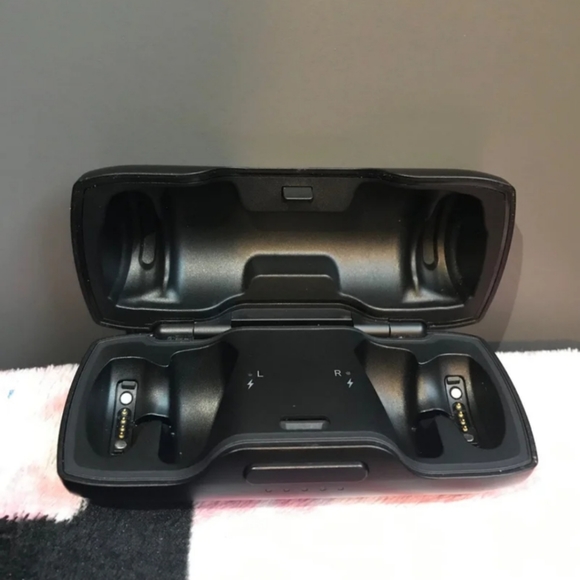 Bose SoundSport Wireless Bose SoundSport Earbud Bluetooth - Black - Picture 2 of 9